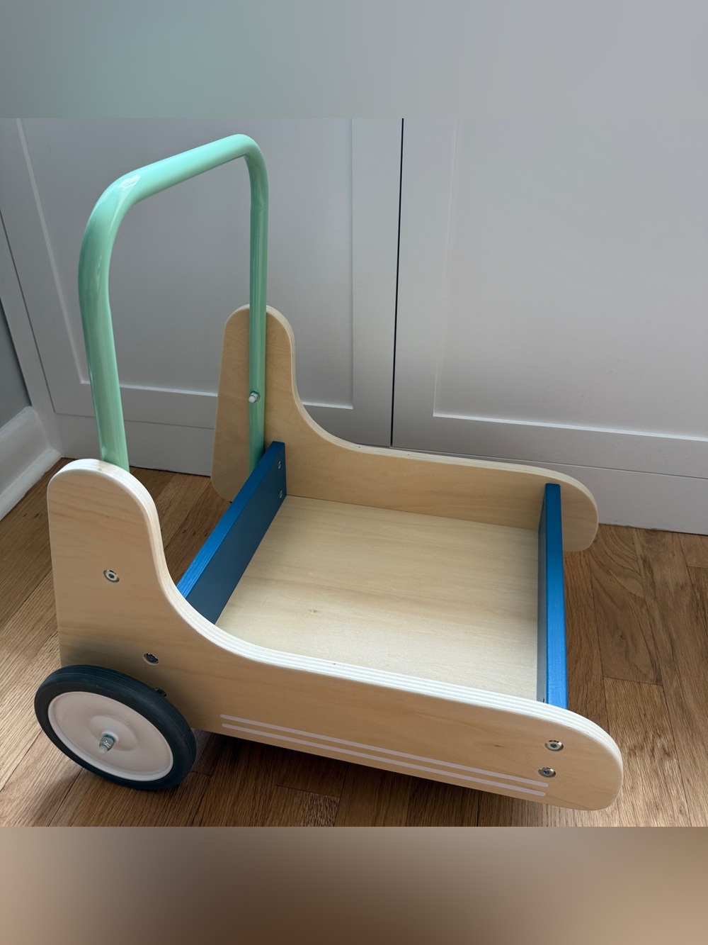 KiwiCo Push-and-Go Walker Wagon